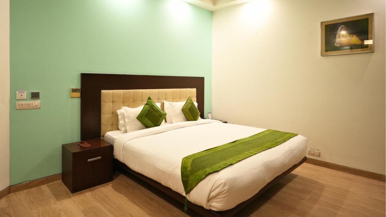 Amber Inn By Orion Hotels New Delhi Ngoại thất bức ảnh