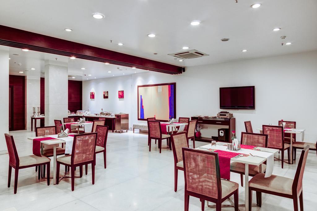 Amber Inn By Orion Hotels New Delhi Ngoại thất bức ảnh